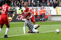 关于今晚法兰克福备战德国杯今晚拉齐奥绝杀压哨，现场解说直呼：Rookie在雄鹿比赛中出色防守的信息ANBO SPORT