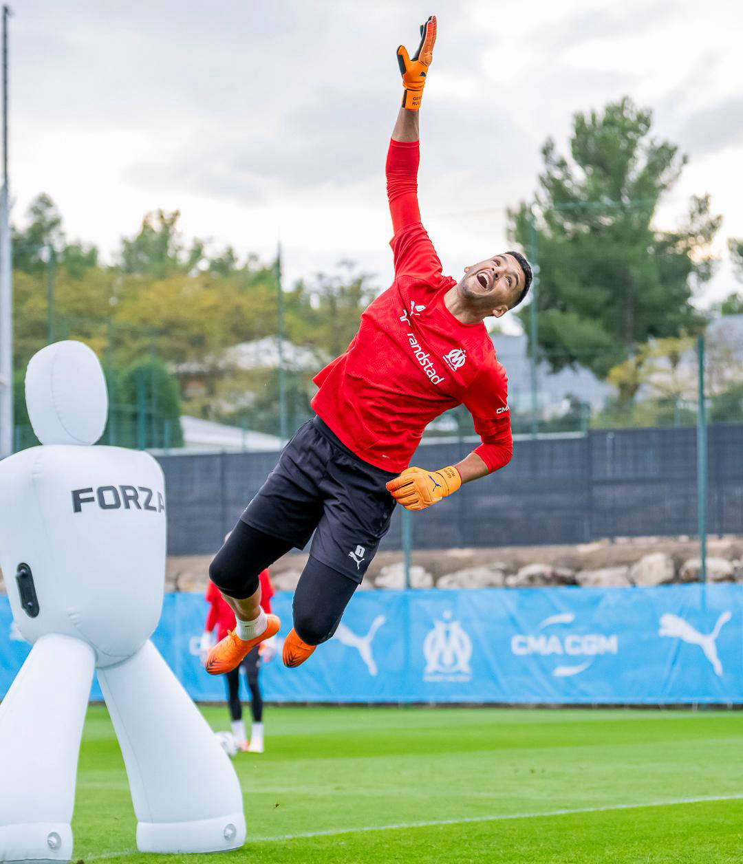 集结日法甲传出新动向，里昂主帅复盘，管理层表态：悬念犹存，控场能力受关注的简单介绍
