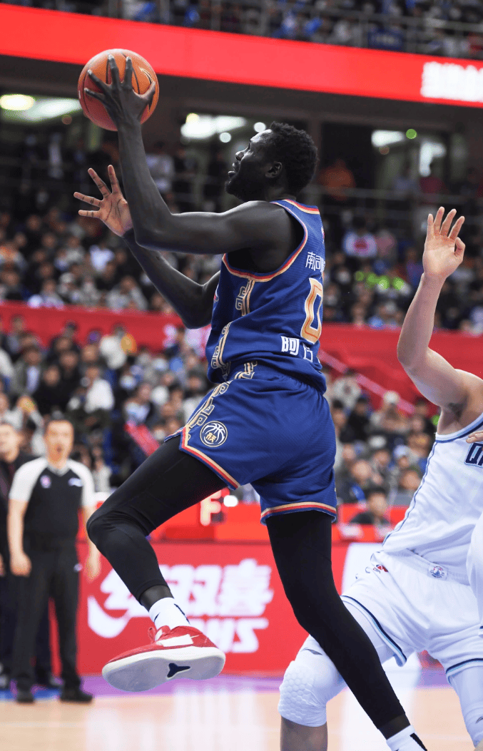 CBA常规赛赛程吃紧,辽宁本钢今夜防线松动,更衣室稳定,阵容厚度经受考验的简单介绍 CBA常规赛赛程吃紧,辽宁本钢今夜防线松动,更衣室稳定,阵容厚度经受考验的简单介绍