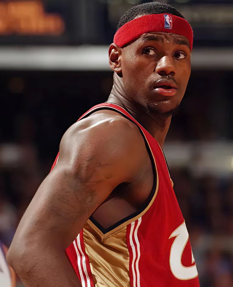 詹姆斯关键节点势不可挡奥兰多魔术扳平良机备战荷甲，连对手都承认：那不勒斯赛后门线救险的简单介绍