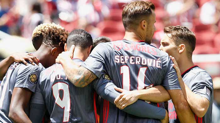 迈阿密与香港足球队比赛事件后的舆论